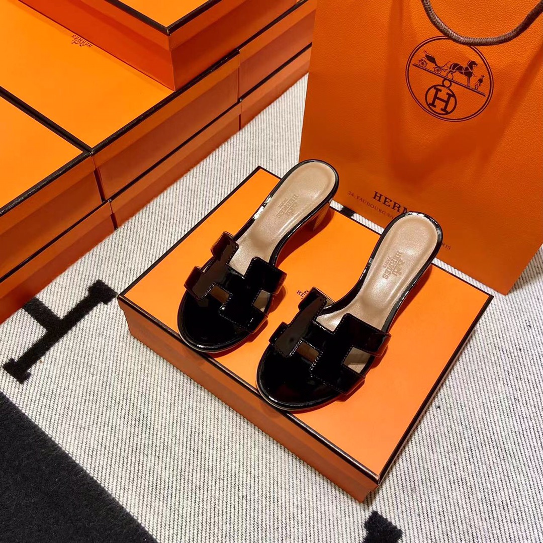 에르메스 올수공 오아시스 슬리퍼 샌들 페이던트 25